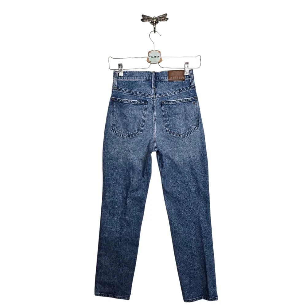 Madewell 23 Classic Straight Jean In Nearwood Wash 23